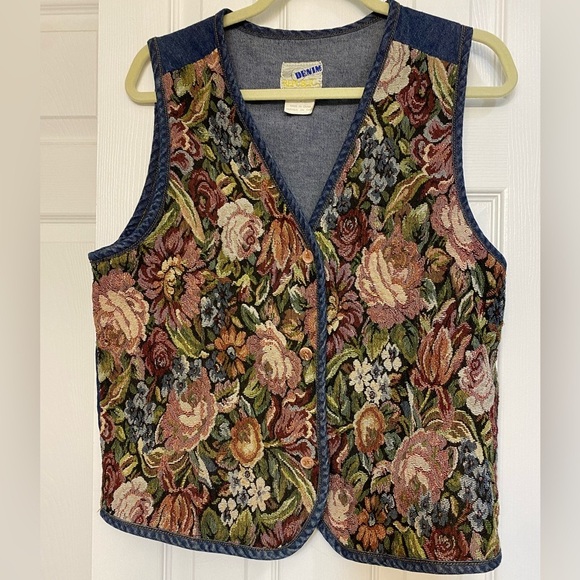Vintage Jackets & Blazers - VTG 90s Women Sz M Denim Republic Floral Tapestry Vest Button Up Denim Back